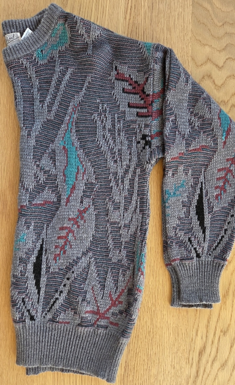 Method | 90's Men's Gray Crewneck Sweater with Teal & Maroon Pattern | Size M
